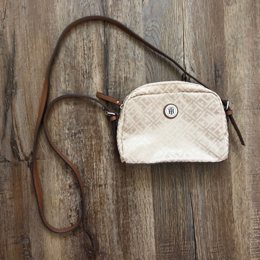 Tommy Hilfiger Crossbody
